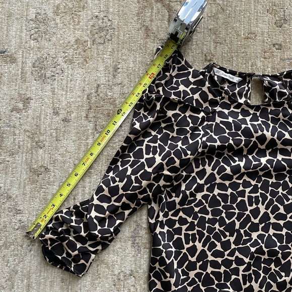 Zara Unique Cut Graphic Satin Blouse, XS - Picture 9 of 10